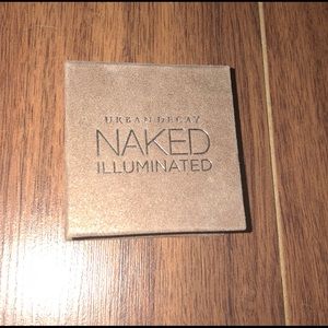 Urban Decay Illuminated Highlighter in “Lit”